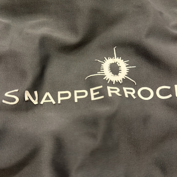 Snapper Rock Rash Guard size 2 - Picture 2 of 2
